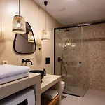 Lägenhet Isla Luxury - Private Hot Tub - 100m From Rethymno