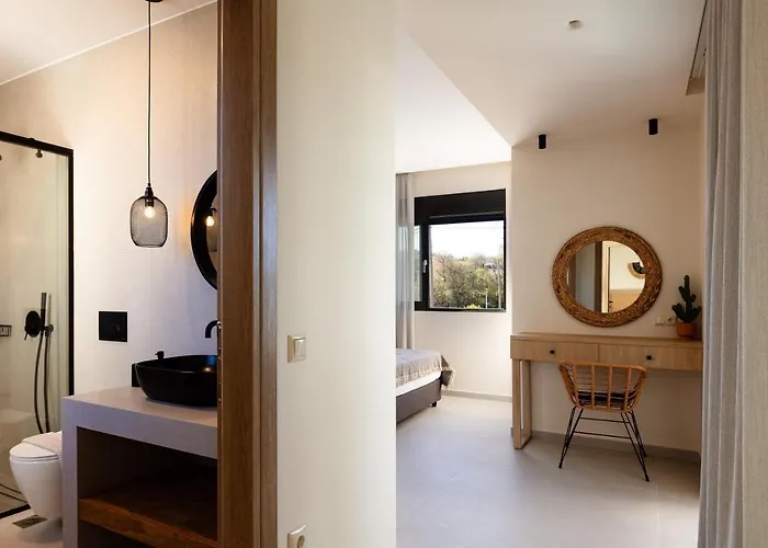 Apartament Isla Luxury - Private Hot Tub - 100m From Retimno